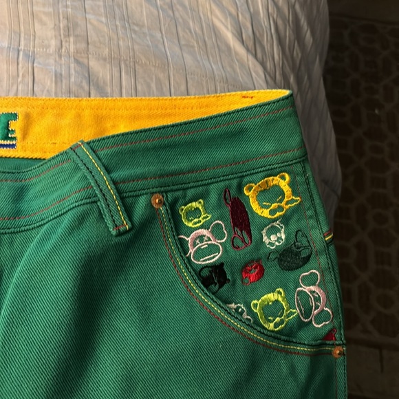 Pair of hip hop shorts by Yo Me. 40 green,  yellow lining. Never worn. Cotton - Picture 6 of 8